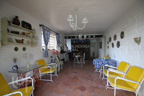 Image 56 - 235903